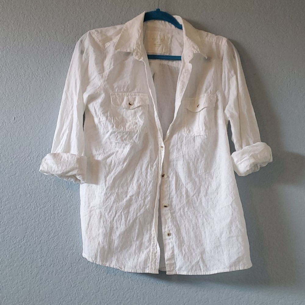 White button shirt
